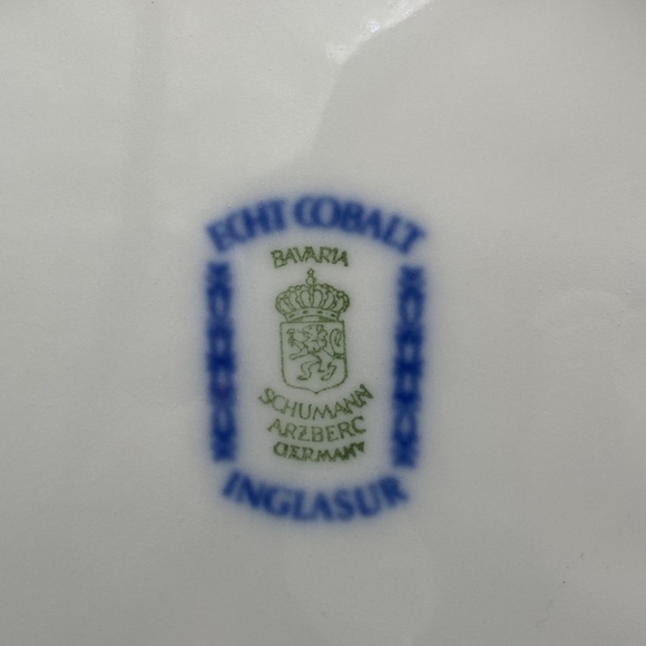 Schumann side plates x4 echt cobalt on white porcelain, gold rims.  VTG 1970's G - Picture 4 of 4